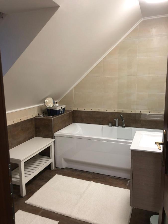 Galeria Apartmanhaz Keszthely Zewnętrze zdjęcie