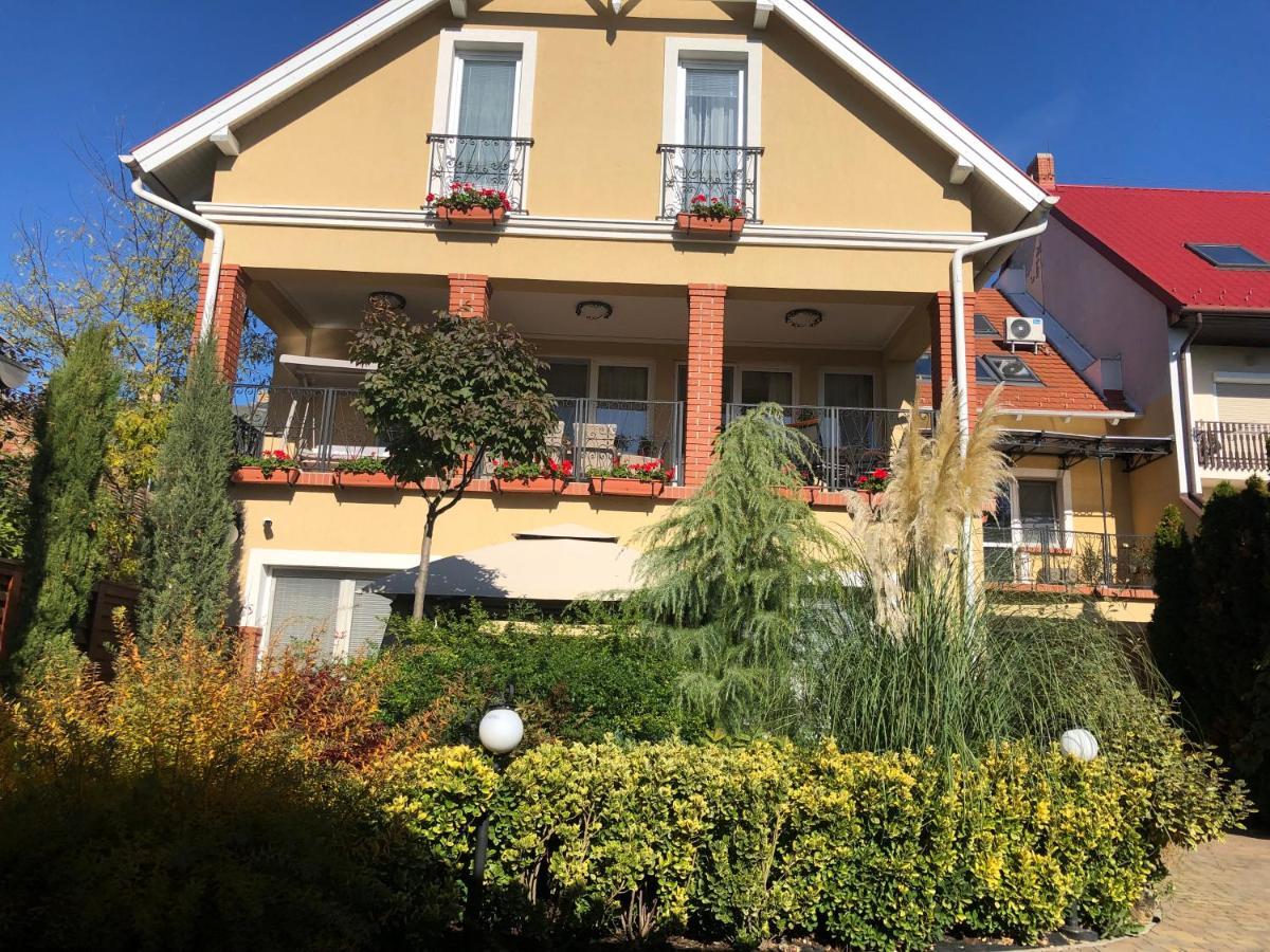 Galeria Apartmanhaz Keszthely Zewnętrze zdjęcie