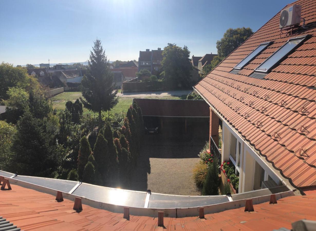 Galeria Apartmanhaz Keszthely Zewnętrze zdjęcie
